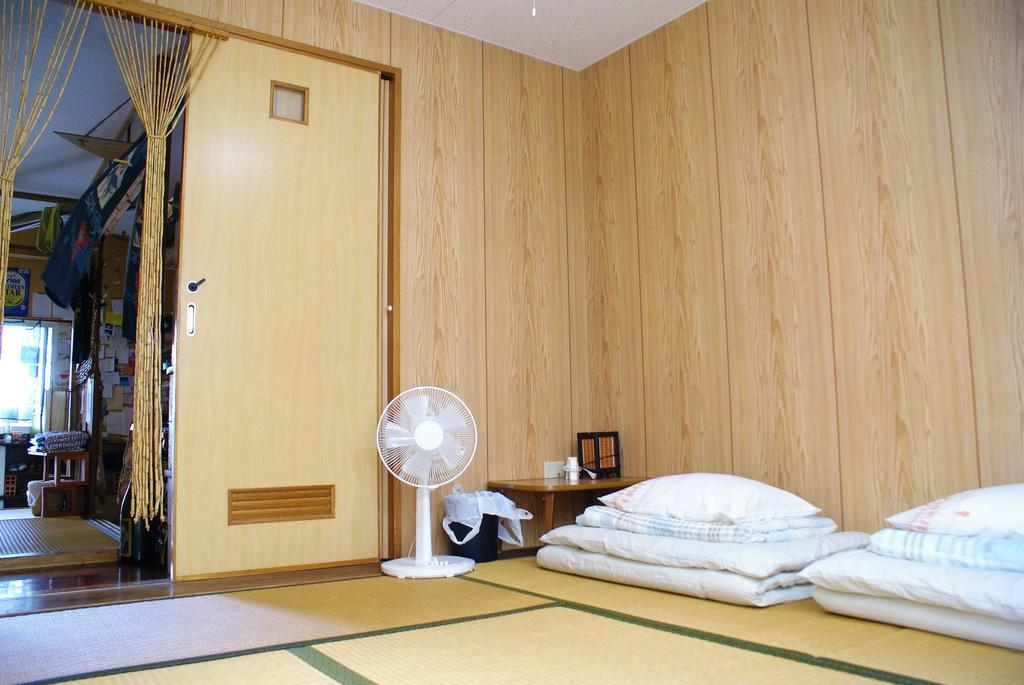 A Pousada Minshuku Agaihama Yonabaru Exterior foto